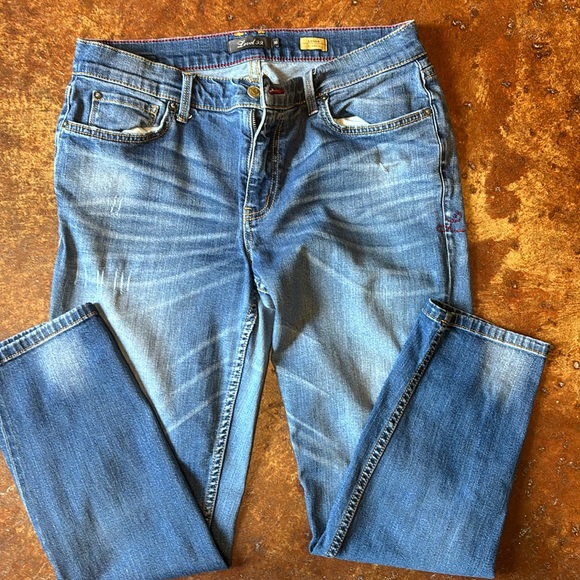 Jeans - Picture 2 of 4